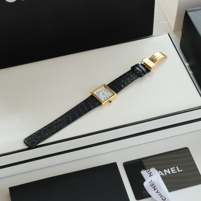 Часы Chanel