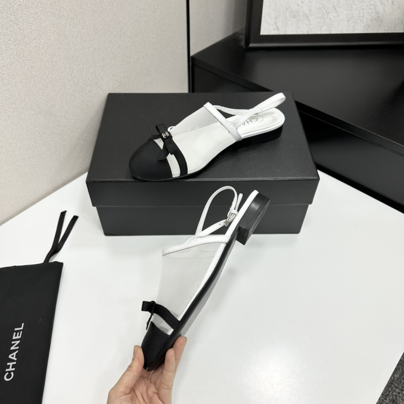 Белые мокасины Chanel с сетчатым вставками