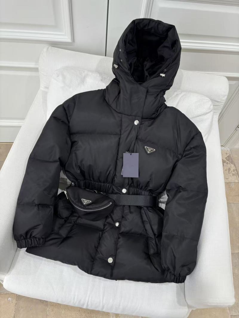 Пуховик Prada