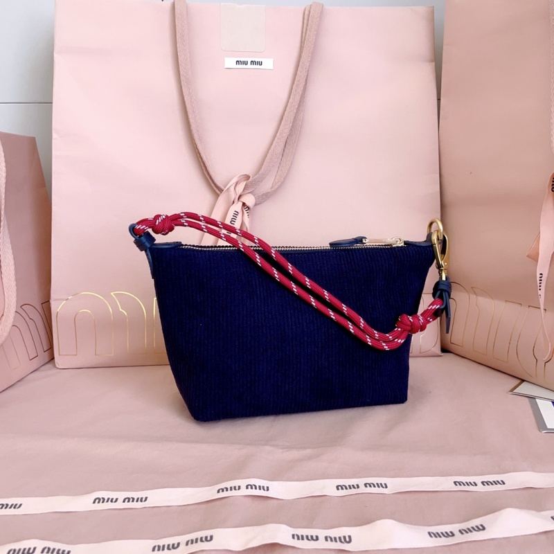 Сумка Miu Miu из льняного фланели