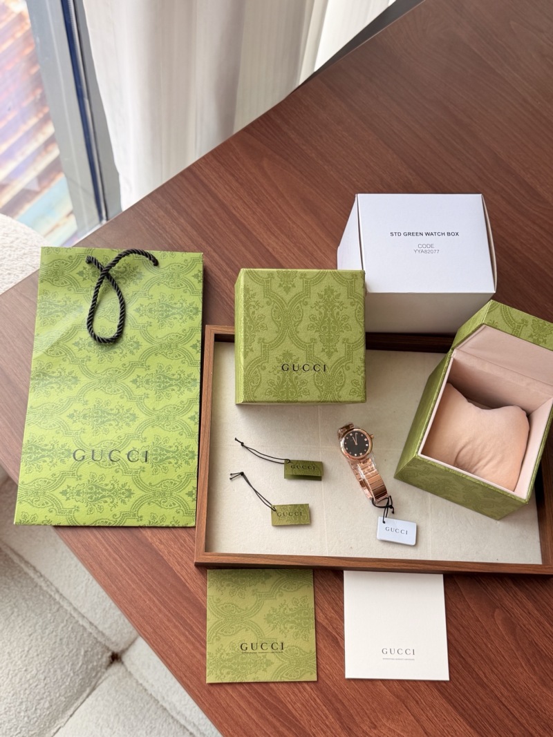 Часы Gucci
