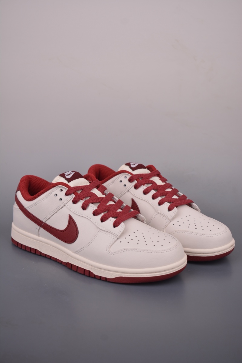 Кроссовки Nike SB Dunk Low