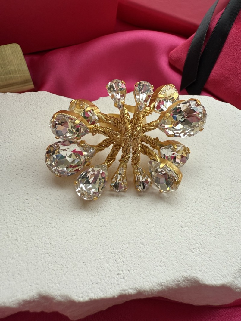 Брошь с кристаллами Schiaparelli