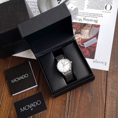 Часы Movado