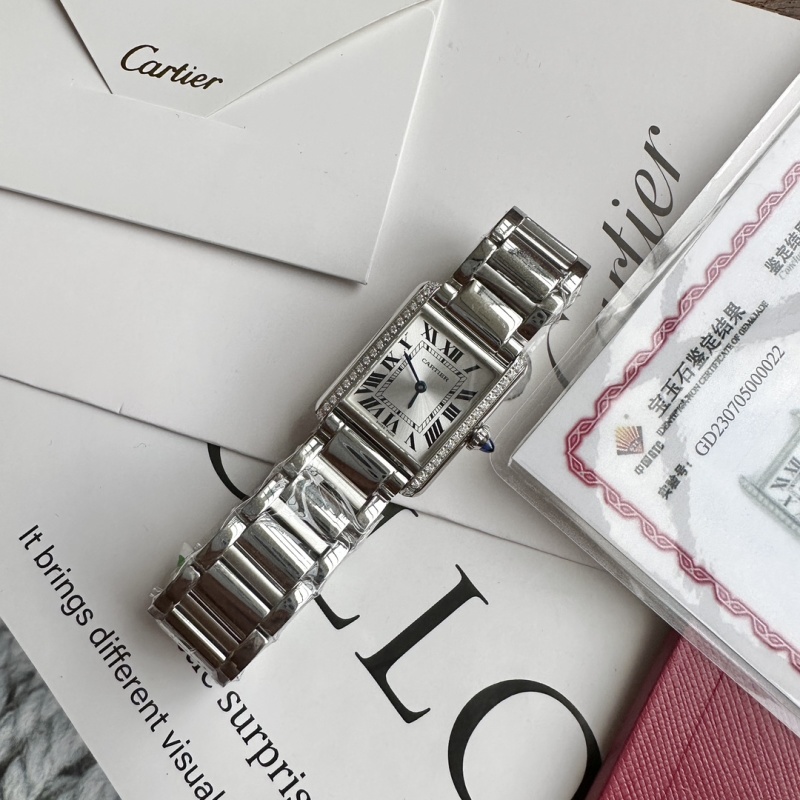 Часы Cartier Tank Must