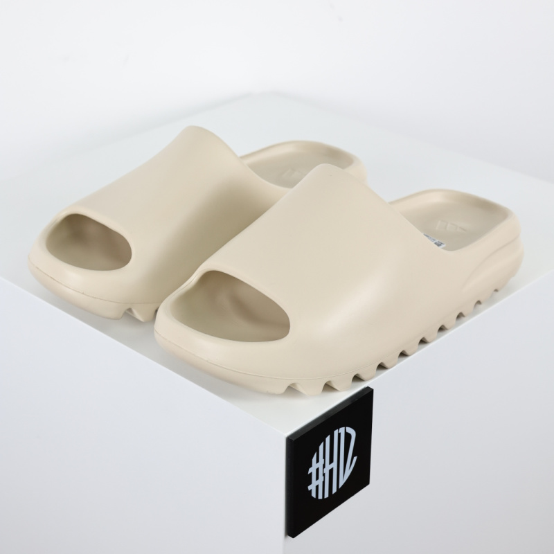 Сандалии Yeezy Slide мужские