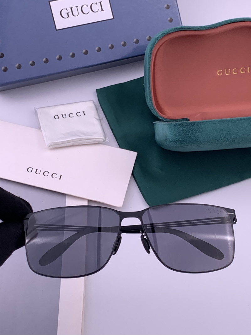 Солнечные очки Gucci модель G7710