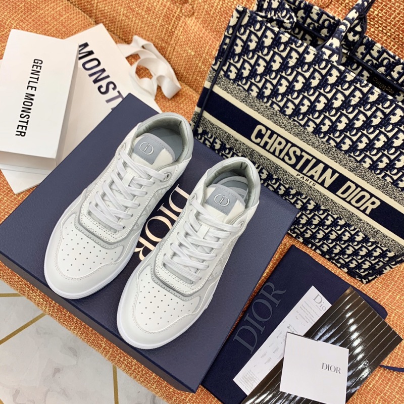 Белые мужские кроссовки Dior