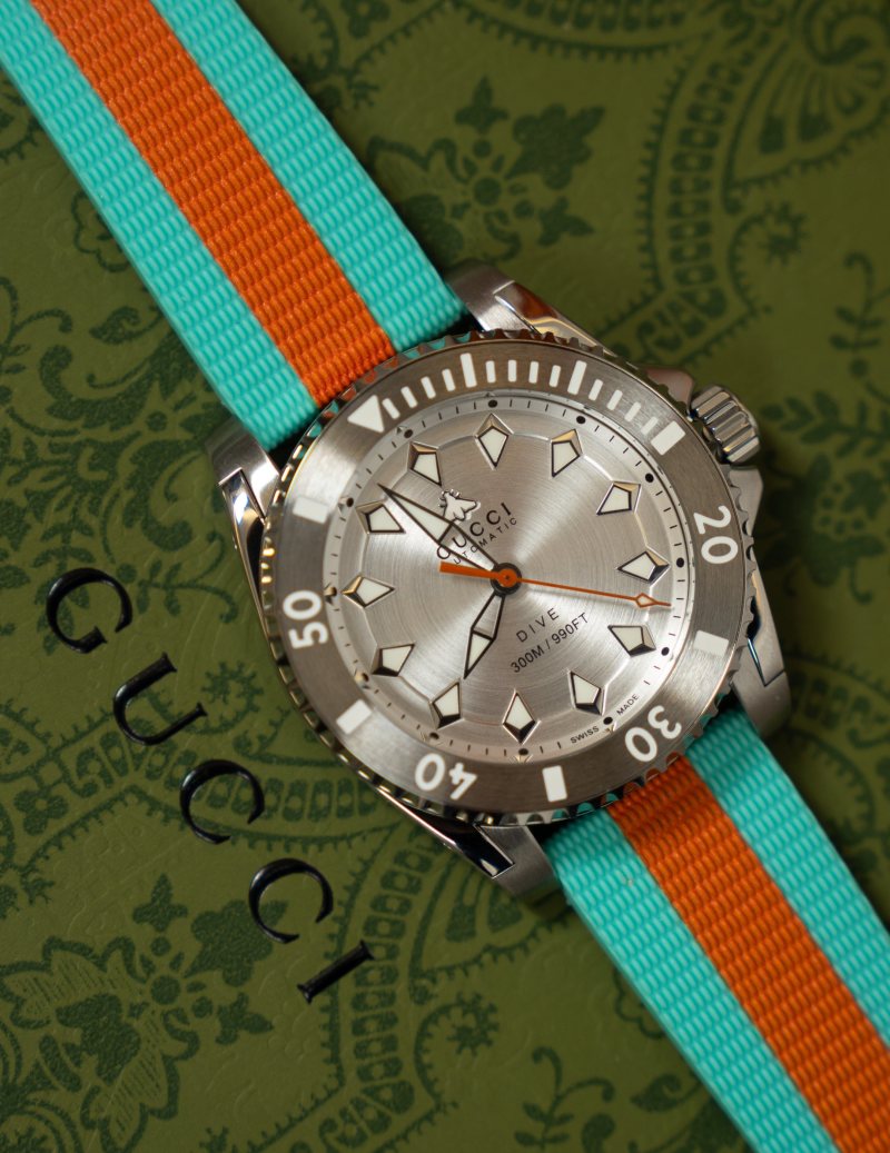Часы Gucci