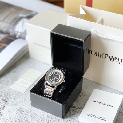 Часы Armani