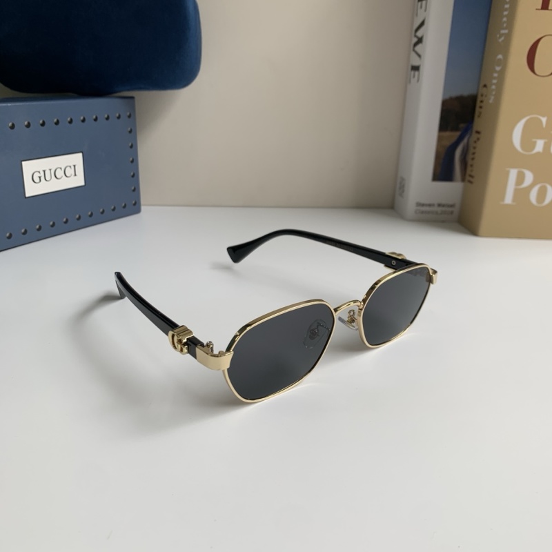Солнцезащитные очки с квадратной металлической оправой Gucci