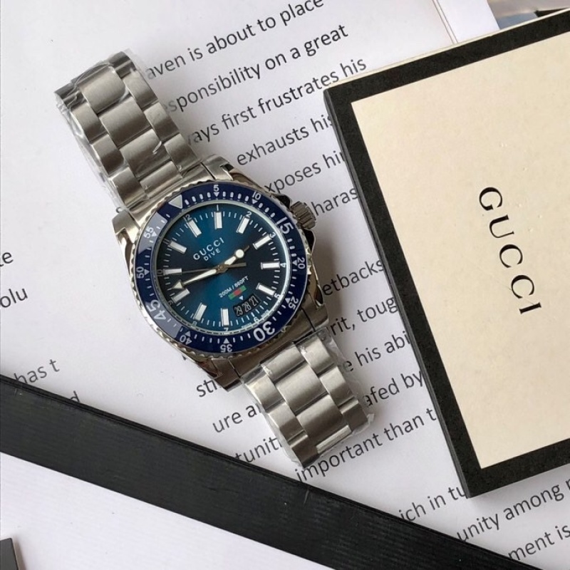 Часы Gucci