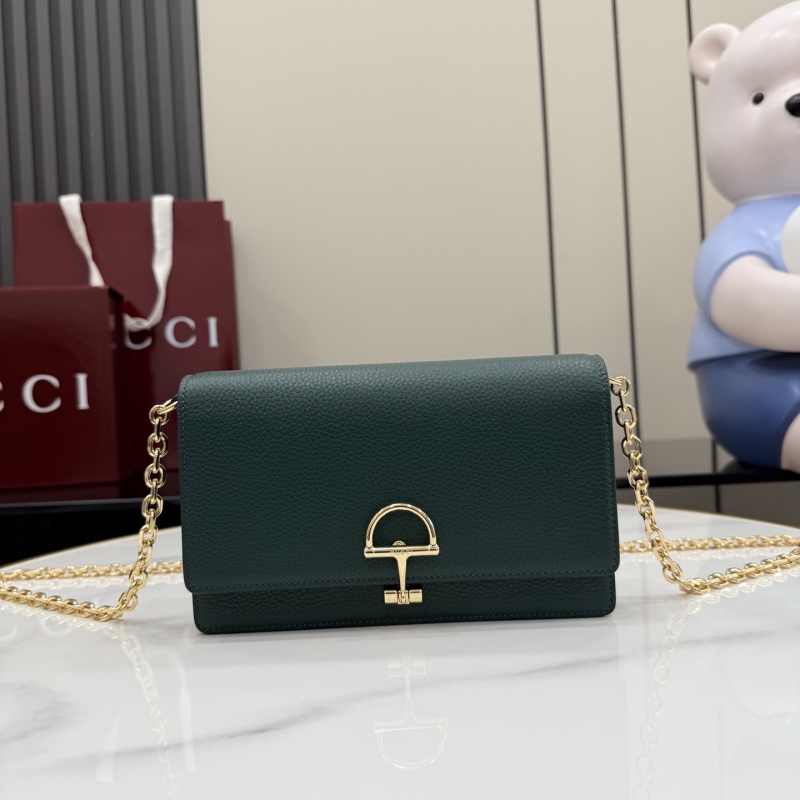 Сумка-клатч Gucci с цепочкой