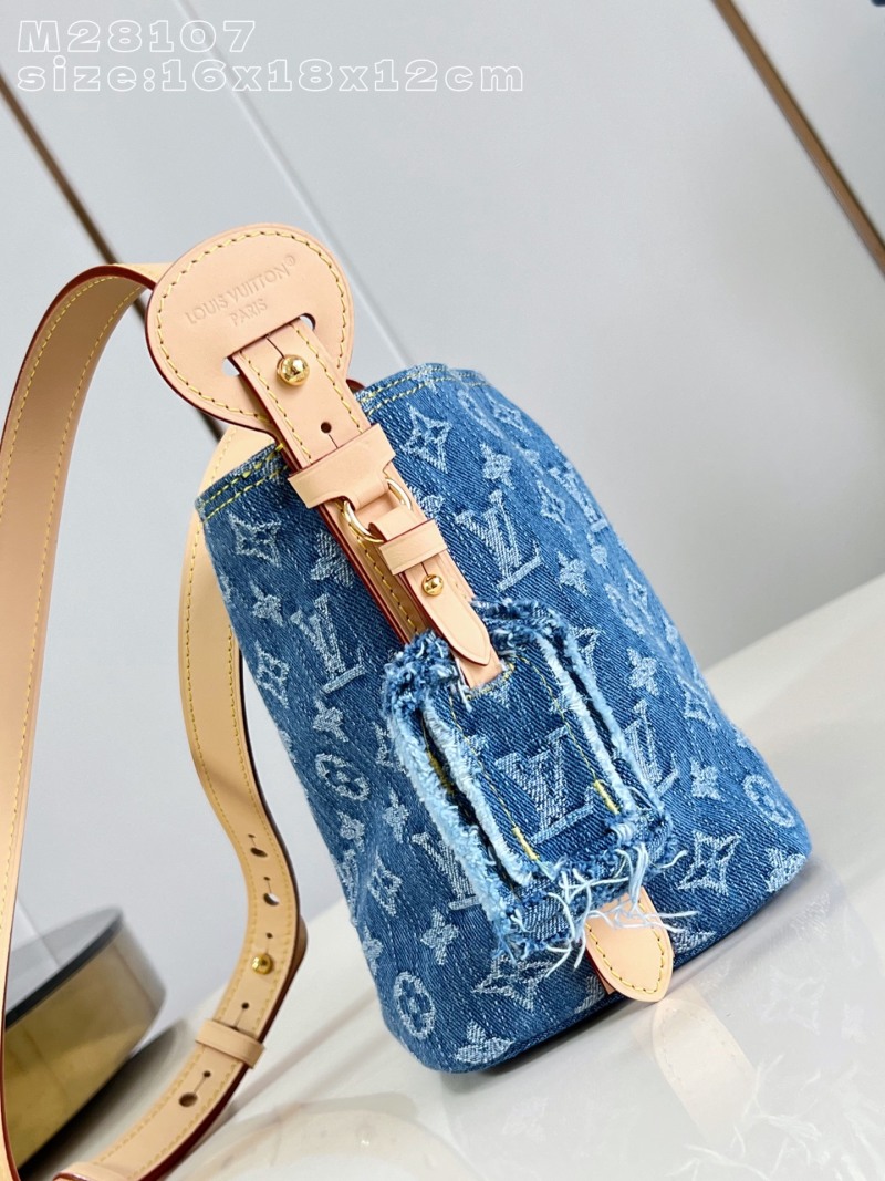 Денимовая сумка Louis Vuitton с монограммой