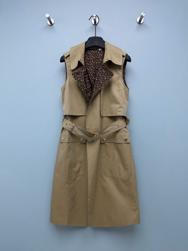 Жилет Burberry