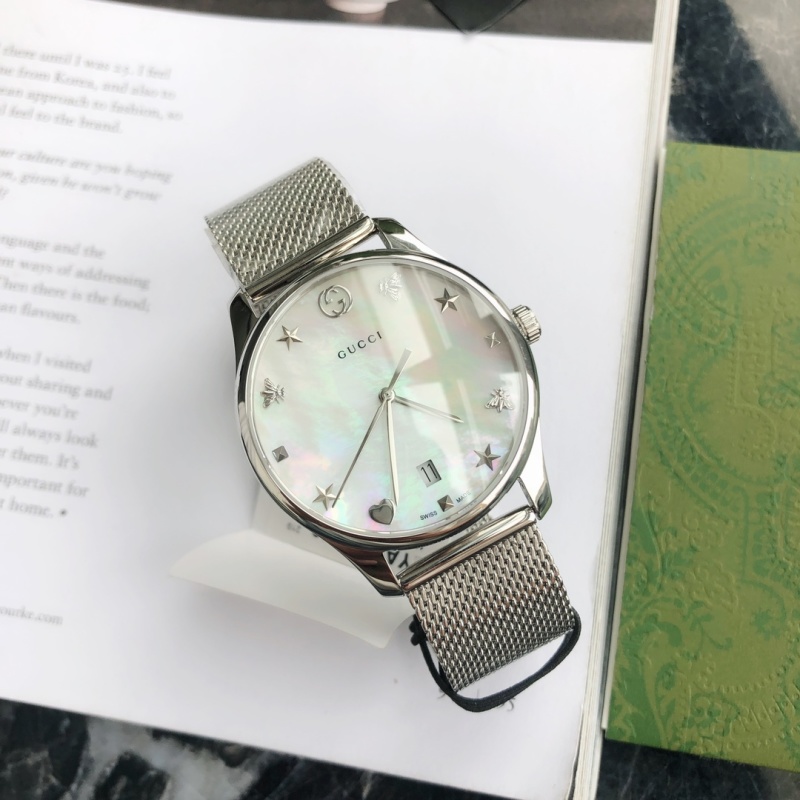 Часы Gucci