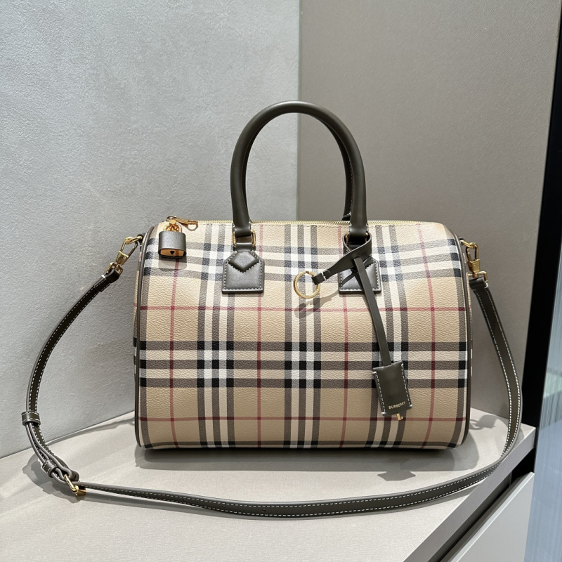 Сумка Burberry с клетчатым узором