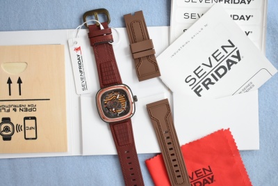Часы SevenFriday