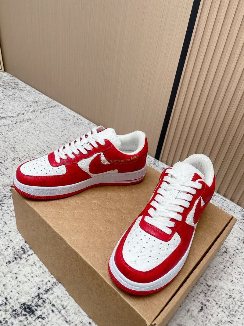 Кроссовки женские красно-белые Nike