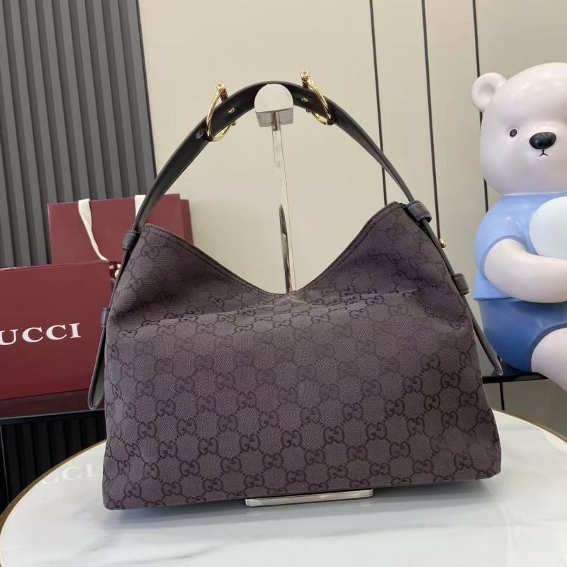 Сумка Gucci с монограммой