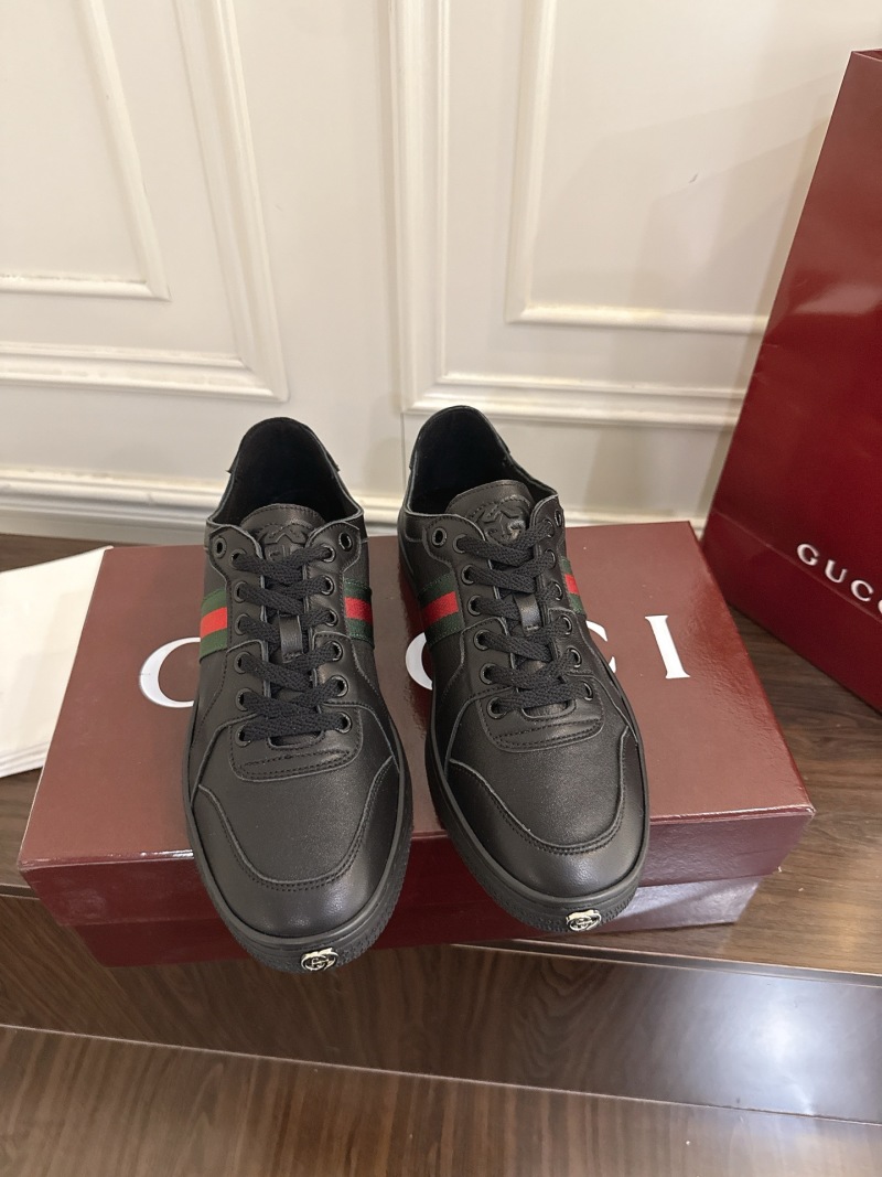 Обувь женская кроссовки черные с красно-зеленой полосой Gucci