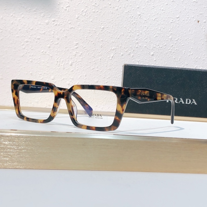 Очки Prada