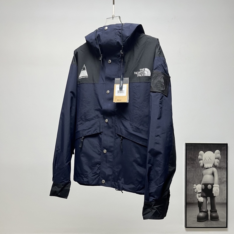 Ветровка The North Face 1986 с капюшоном