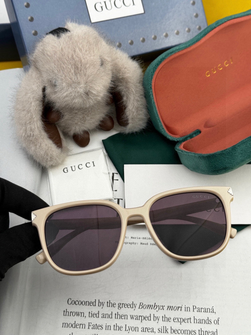 Очки Gucci