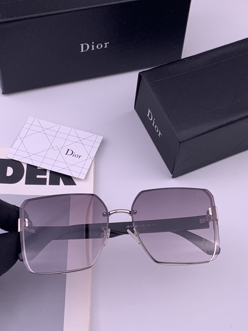 Женские солнцезащитные очки с квадратной оправой Dior
