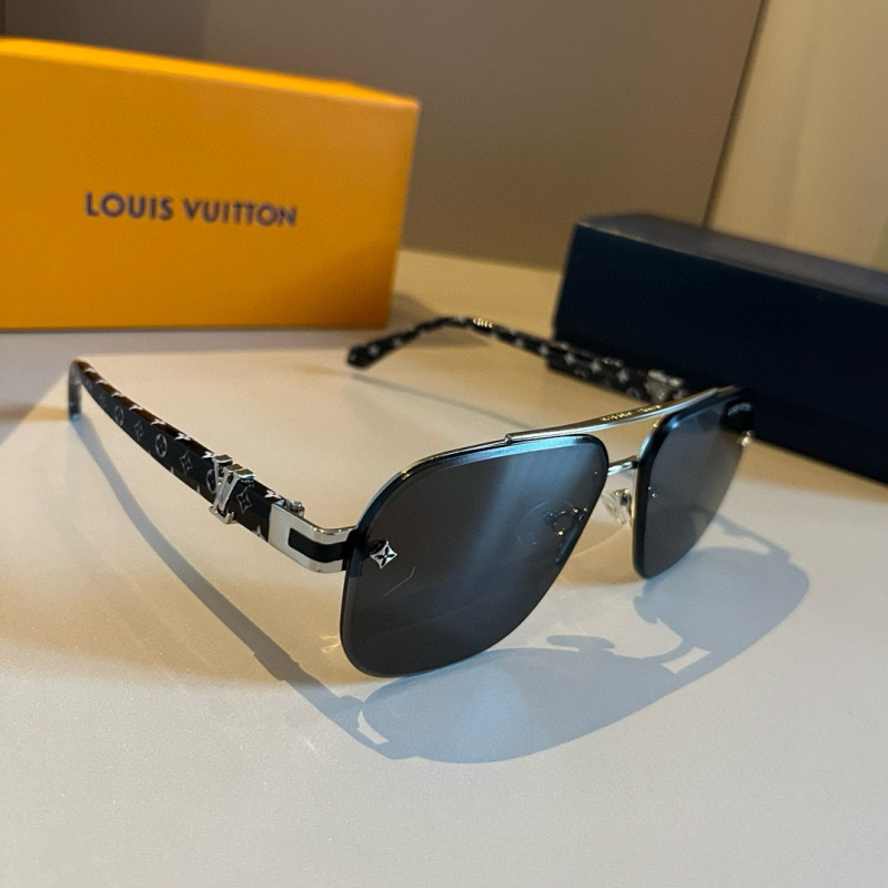 Солнцезащитные очки Louis Vuitton, классические авиаторы
