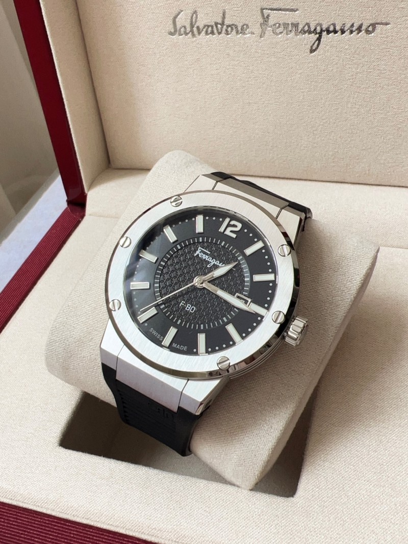 Часы Ferragamo