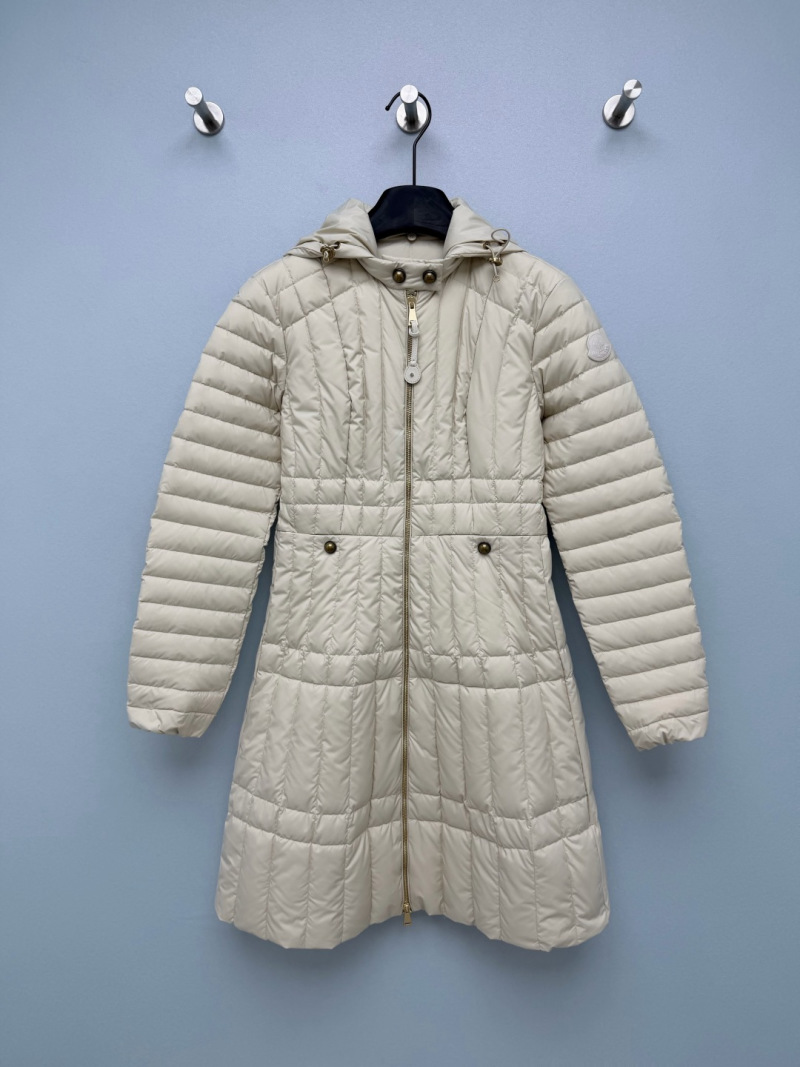 Пуховик Moncler молочно-бежевый