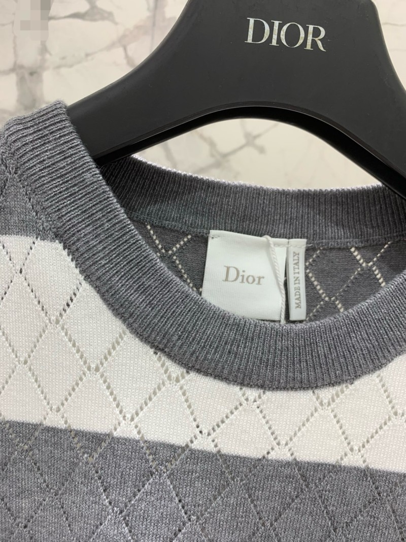 Женский вязаный жилет Dior в серо-белую полоску