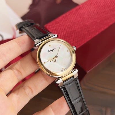 Часы Ferragamo