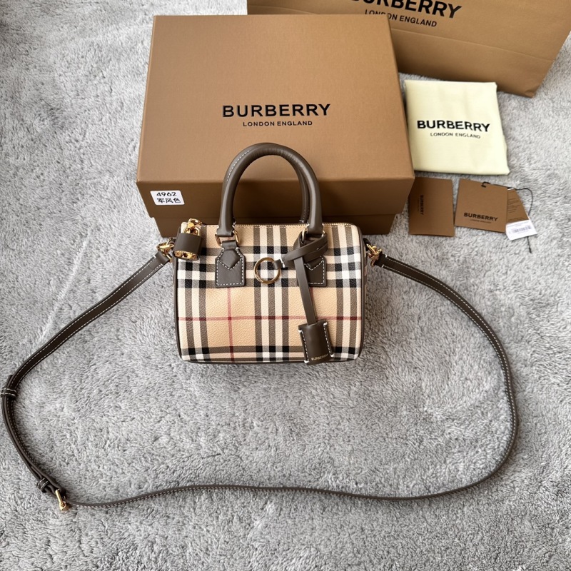 Мини-сумка Burberry в классическую клетку