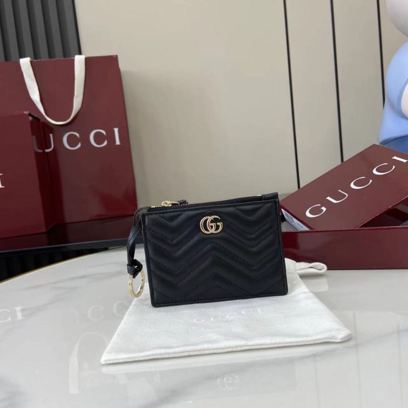 Портмоне Gucci с золотым логотипом