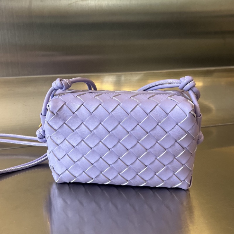 Косметичка Bottega Veneta с плетением