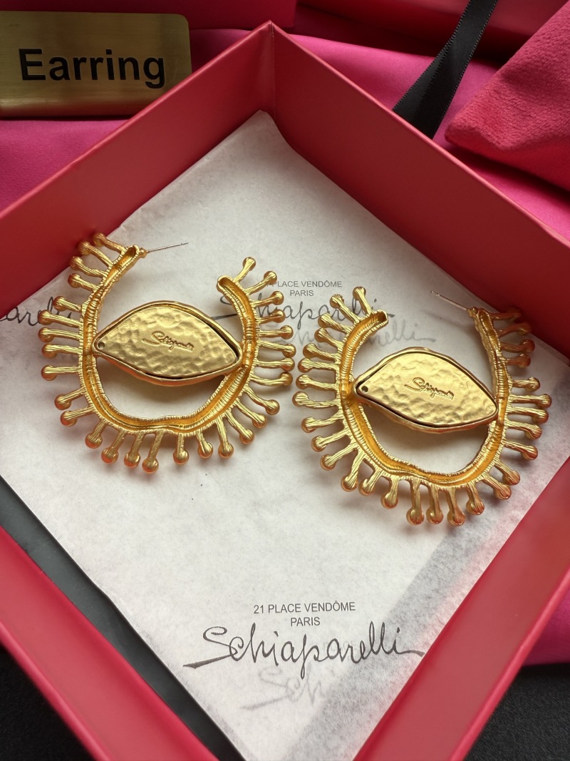 Серьги в виде глаз Schiaparelli