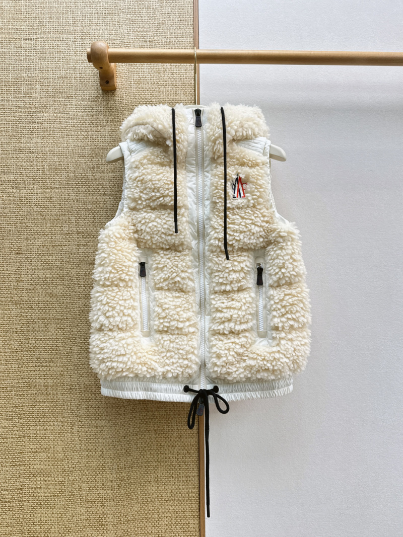 Жилет Moncler