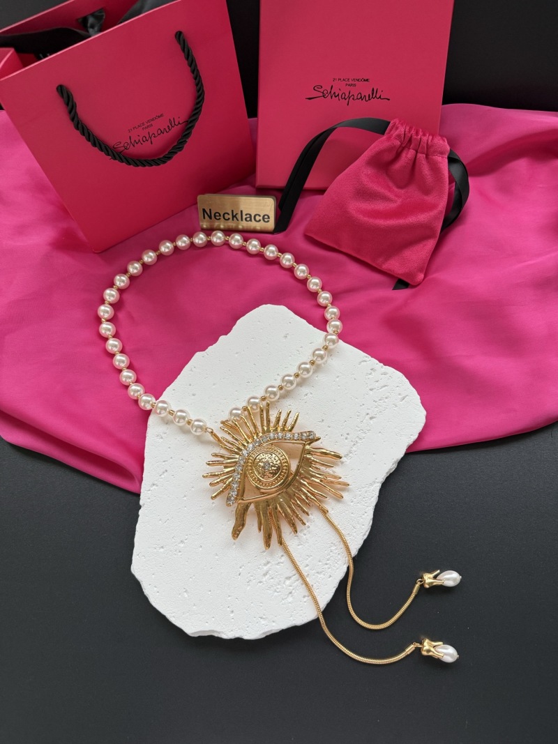 Нарядное колье с глазом и жемчугом Schiaparelli