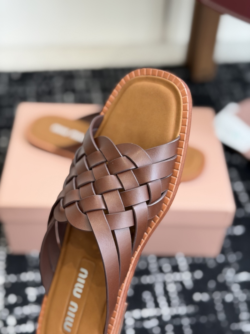 Сандали Miu Miu плетеные коричневые