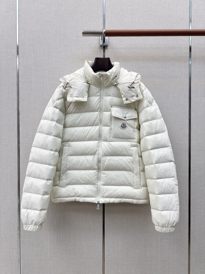 Пуховик Moncler