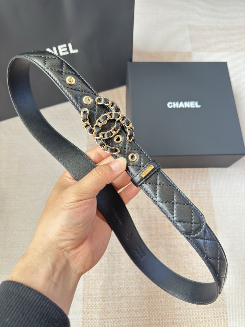 Ремень женский черный с декоративной пряжкой Chanel