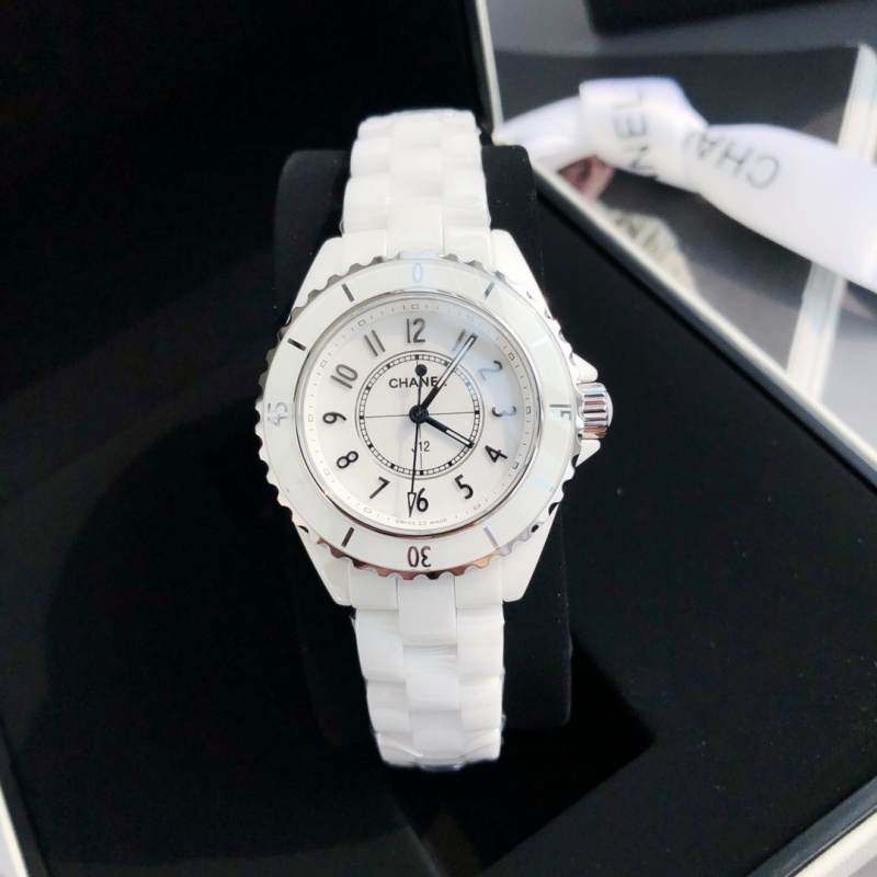 Часы Chanel