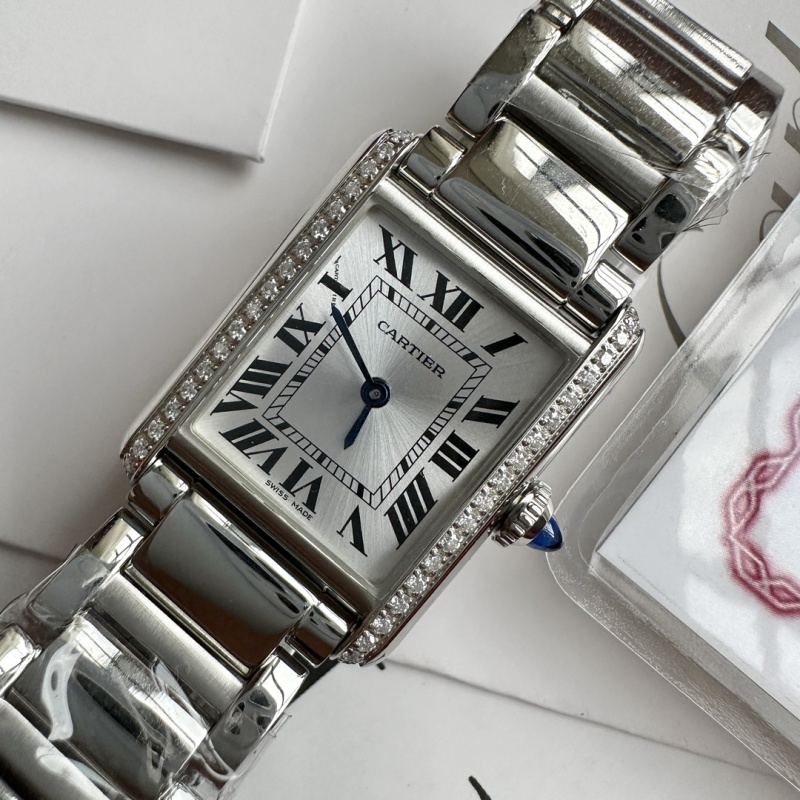 Часы Cartier Tank Must