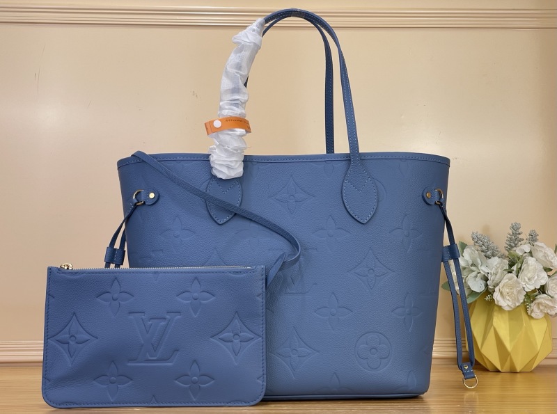 Сумка Louis Vuitton Neverfull MM с тиснением