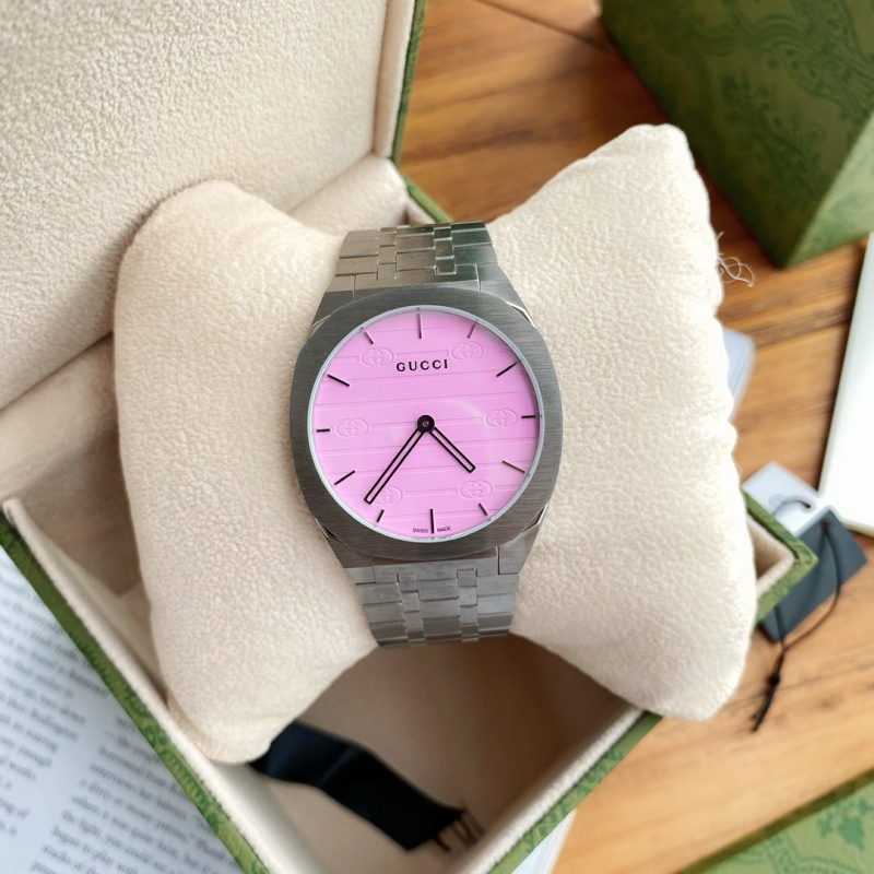 Часы Gucci