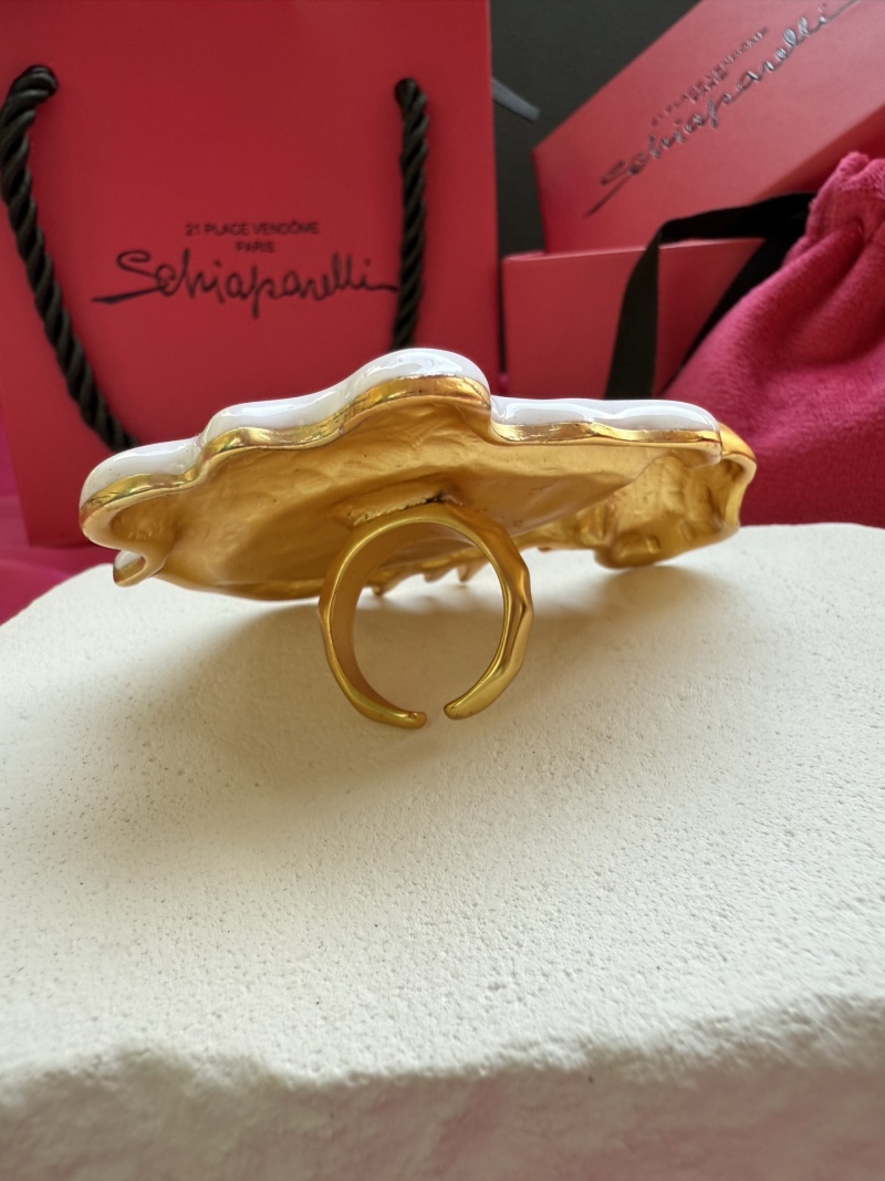 Кольцо с глазом Schiaparelli