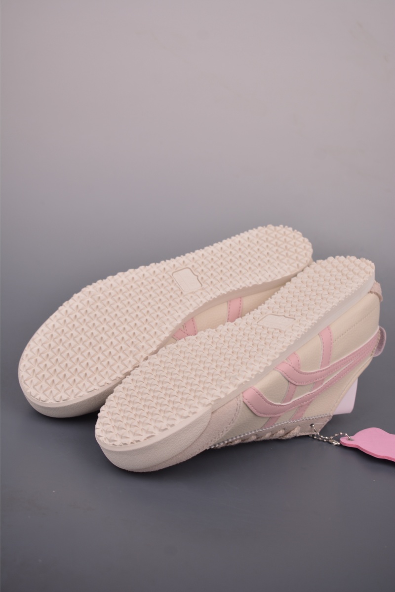 Кроссовки Asics