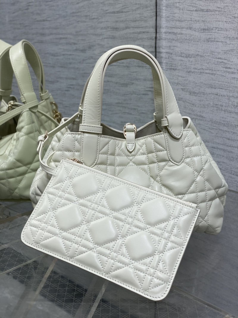 Сумка Dior Lady Dior белый